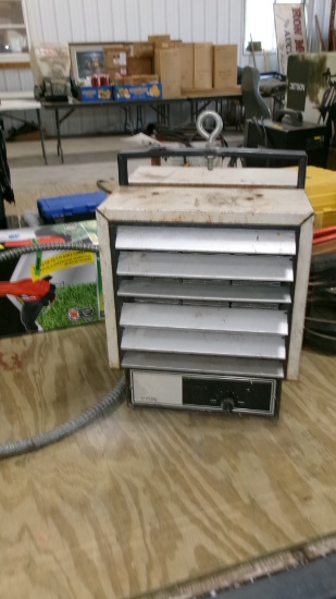 220 VOLT SUSPENDED GARAGE HEATER