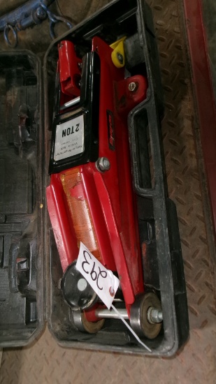 SNAP ON 2 TON HYD. FLOOR JACK