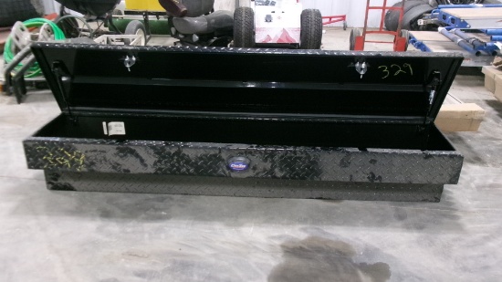5 1/2' DEE ZEE PICK UP TOOL BOX