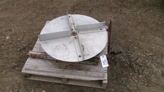 CHAFF SPREADER FOR IHC 1460 COMBINE