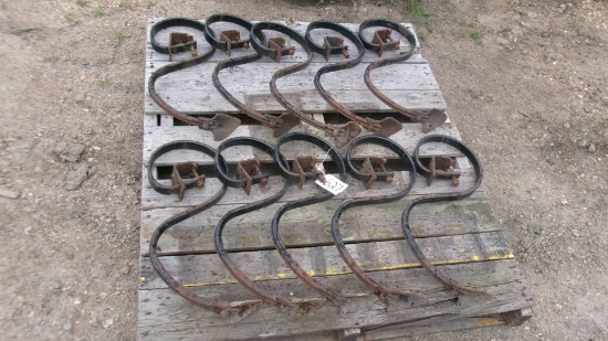 10 STINES w / brackets & 4" shovels