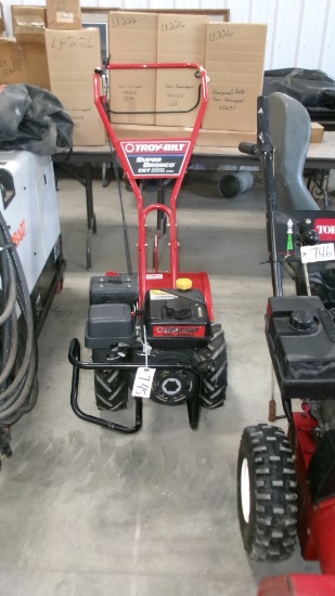 TROY BILT SUPER BRONCO CRT 16" TILLER, hardly used