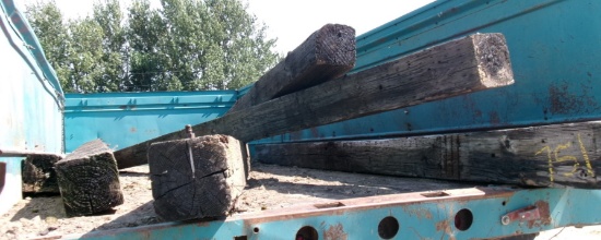 6-16'   8" X 8" RAIL ROAD TIES (1 has damage)