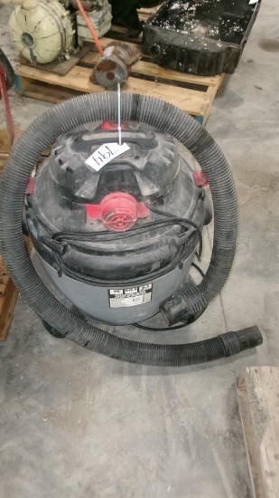 PORTABLE 20 TON HYDRAULIC  JACK & SHOP VAC