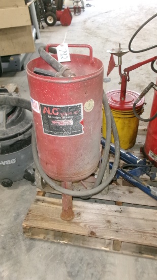 STEAM CLEANER, cond. (unknown) & SAND BLASTER
