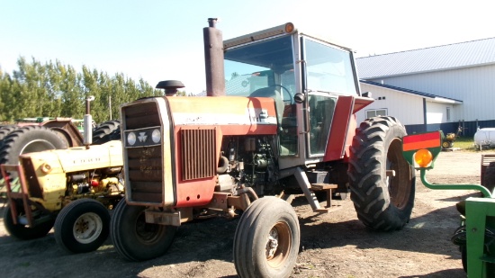 MASSEY FERGUSON 2675, 3pt., 3 remotes, 540 / 1000 pto, 16.9 x 38",  9,176 hrs. , +