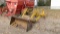 IHC 2000 LOADER ( 460 / 560 mounts ) 2 way valve, 6' bucket