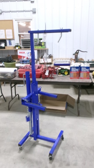 BODY SHOP DOOR LIFT