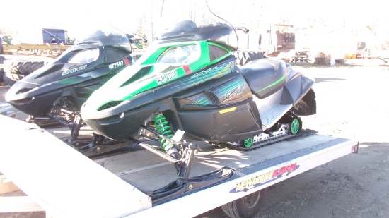 2008 ARCTIC CAT JAG Z 1 SNOWMOBILE, 1100 cc 4 stroke , reverse, handwarmers, cover, 1,900 miles, +