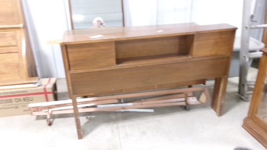 FULL BED, NINE DRAWER DRESSER w / mirror,