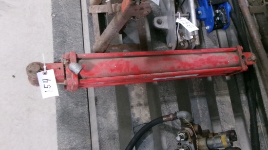 3 1/2" x 24" HYDRAULIC CYLINDER