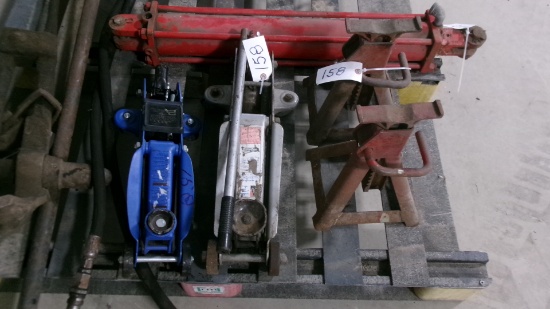 2-2  TON FLOOR JACKS & 2 JACK STANDS