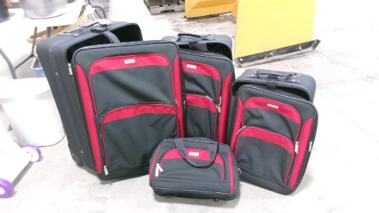 4-PIECE FORECAST  LUGGAGE SET