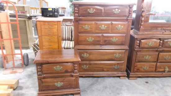 QUEEN SIZE BEDROOM SET: HEAD BOARD, 62" DRESSER w / shelves &  mIrror, 38" 5 DRAWER CHEST, & 2 NITE