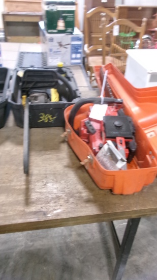 CRAFTSMAN 18" CHAIN SAW & MCCOULLOCH 16" CHAIN SAW, cond. Unknown