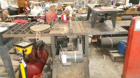 CRAFTSMAN 10" TABLE SAW w / extra blades & CRAFTSMAN ROUTER w / table