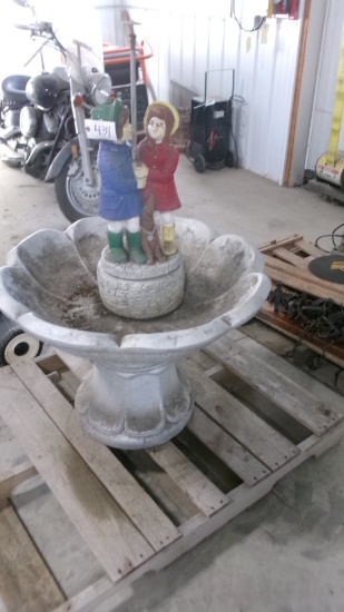 LARGE HEAVY CEMENT WATER FOUNTAIN, (no pump )