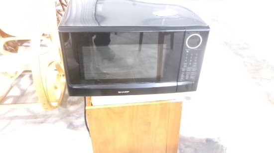 SHARP 1600 WATT MICROWAVE (2011 )