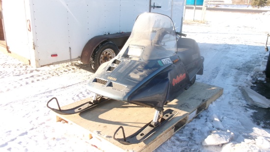 YAMAHA OVATION SNOWMOBILE - from estate P.R. thinks it is ok