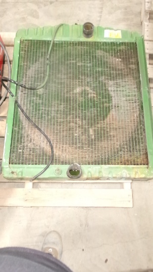 JOHN DEERE 6600  COMBINE RADIATOR