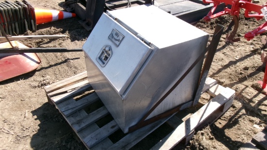 24"wide x 24" deep x 22" high ALUMINUM TRUCK TOOL BOX