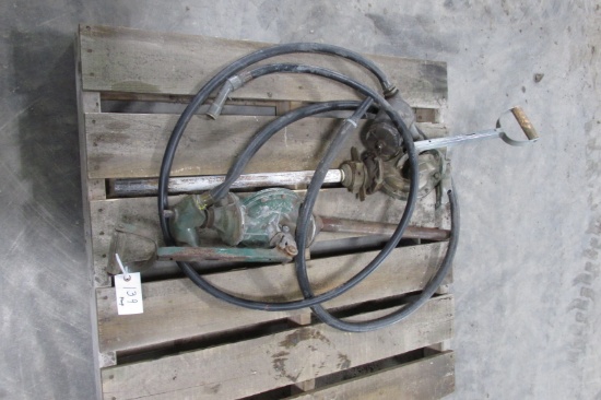 2-MANUAL FUEL PUMPS