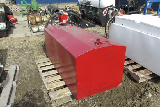 150 GALLON RED RECTANGULAR TANK w / 12 VOLT PUMP