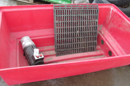 CALF HUTCH w / TURBO THERM CORDED HEATER,
