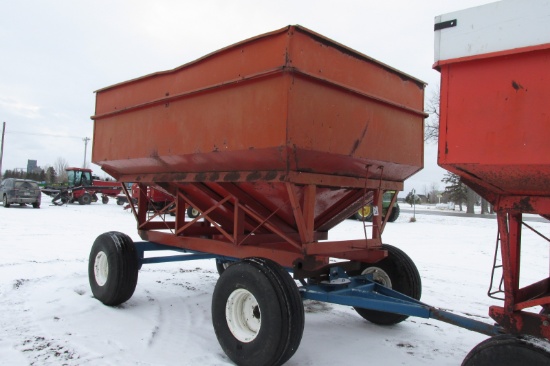 350 BUSHEL KILBROS GRAVITY WAGON, 14L X 16.1 ( tires are very good )