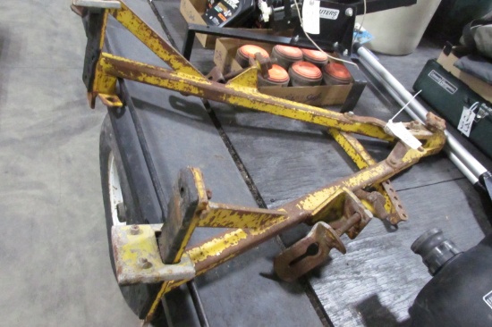 TOW HITCH