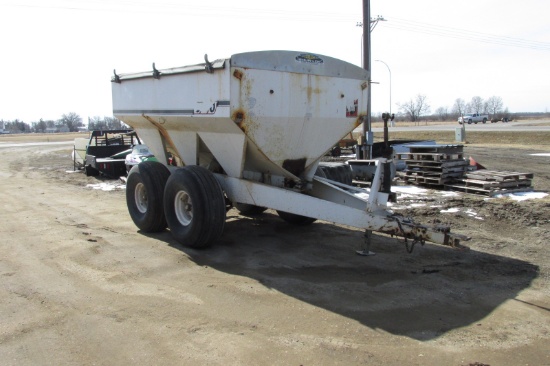 8 TON WILMAR FERTILIZER SPREADER, roll tarp