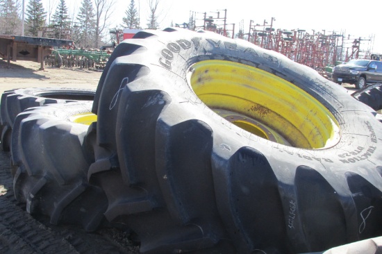 2-800 / 70 R / 38" on JOHN DEERE RIMS