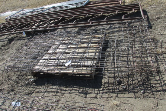 6-16' WIRE MESH PANELS & 4WIRE MESH HALF PANELS