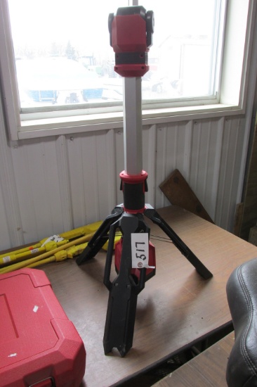 MILWAUKEE M 12 ROCKET DUAL POWER TOWER LIGHT, no battery