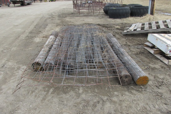9-8' POSTS & 6-16' WIRE MESH PANELS