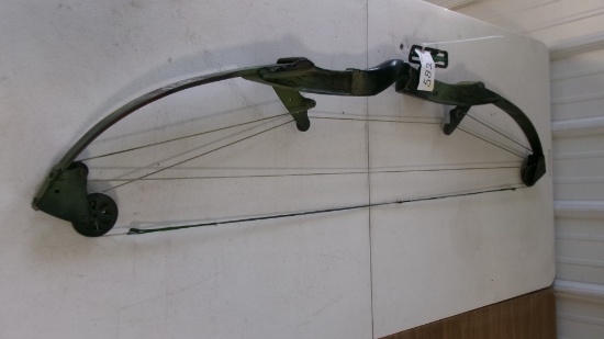 BEAR ARCHERY WHITE TAIL HUNTER COMPOUND BOW
