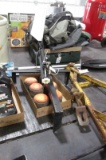 MANUAL CLAY PIGEON THROWER & CLAY PIGEONS