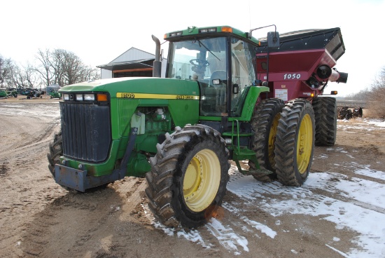 1996 JOHN DEERE 8100 MFWD, power shift, 4 remotes, Cat 4  3 pt., 1,000 pto, rear camera, +