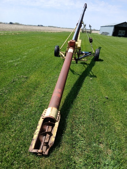 7" x 41' PTO AUGER,  located in Grygla, Mn. area, Rick @ 218 689--0672