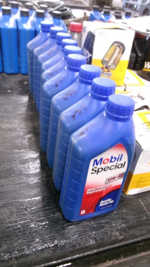 9-QTS. MOBIL SUPREME 10W-40 OIL