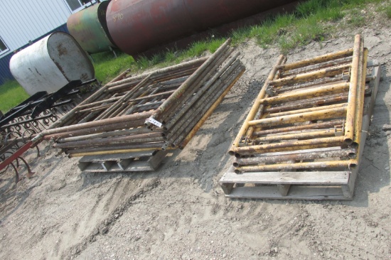 10- 5' X 5' SCAFFOLDIING FRAMES & 4-2' X 5' FRAMES