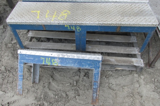 SMALL & LARGE WELDING STEP STOOLS