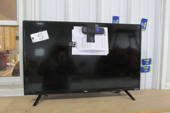 32" D. SAMSUNG TV w / remote, never used