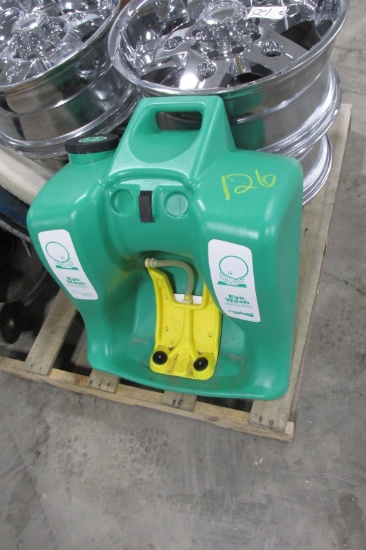 EYE WASH STATION