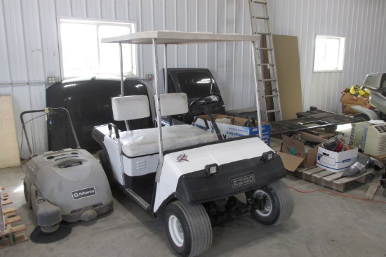 1993 EZ-GO GAS GOLF CART. No issues, runs & drives ok, Troy @ 612 919-0832