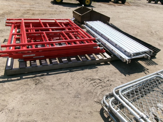 8- 5'  SCAFFOLDING SECTIONS w / braces & 3 ALUMINUM 7' PLANKS-like new
