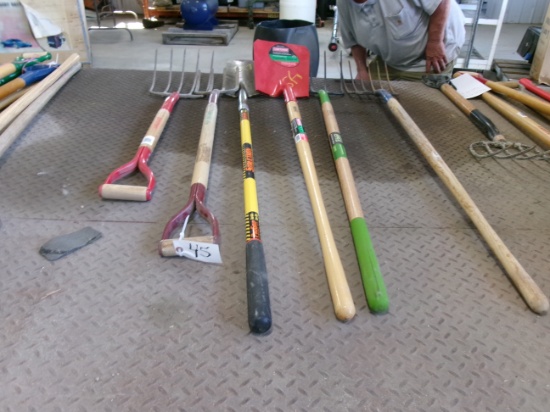 4, 5 & 6 TINE FORKS, GARDEN SPADING FORK, LONG HANDLED SPADE, & SQ. NOSED SHOVEL, +