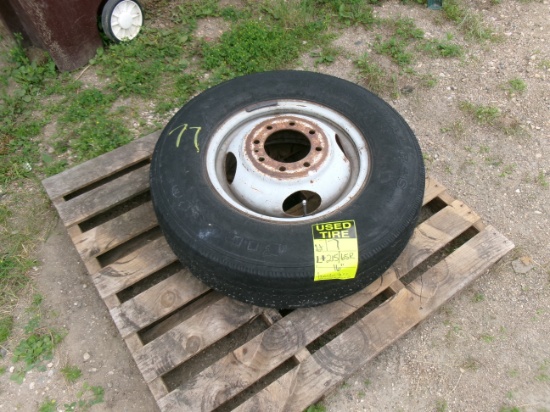 LT215 / 65R / 16" 8 BOLT TRAILER TIRE