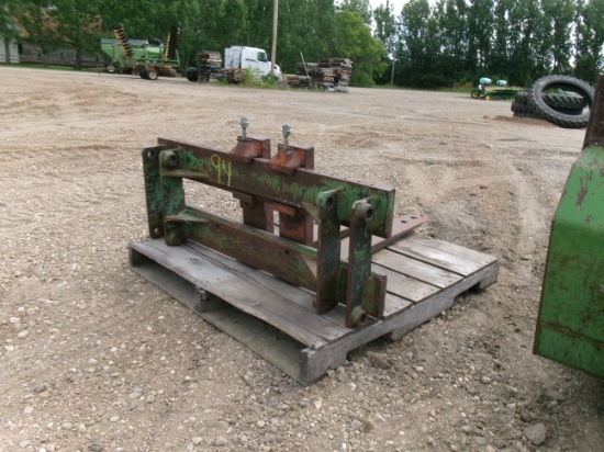 LOADER MOUNT 35" PALLET FORK ATTACH.