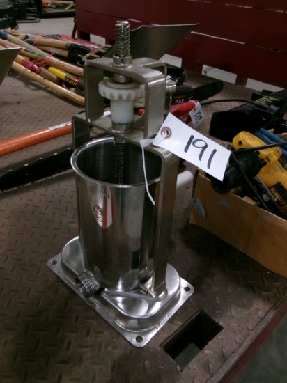 GUIDE SERIES SAUSAGE STUFFER